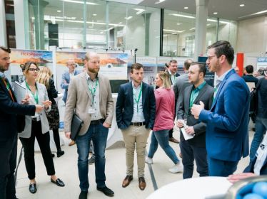 Gruppengespräch und Projektvorstellung Gruppengespräch und Projektvorstellung