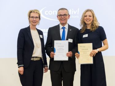 Verleihung der Urkunde durch connectiv! Verleihung der Urkunde durch connectiv!