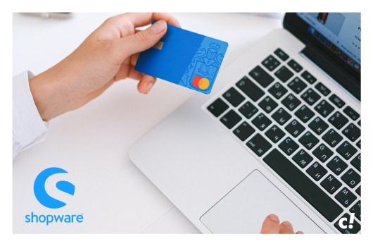 Mit einer Kreditkarte in einem Online Shop bezahlen