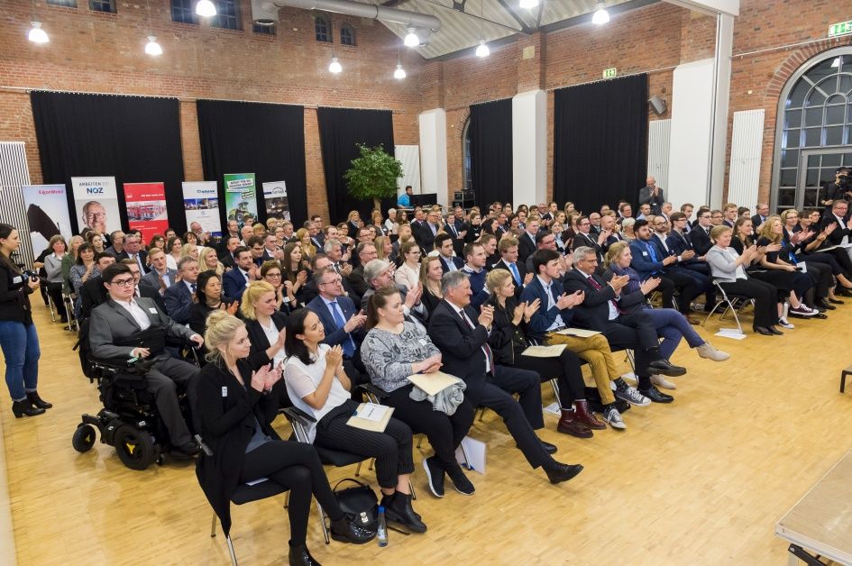 Das Publikum applaudiert Impression Emslandstipendium