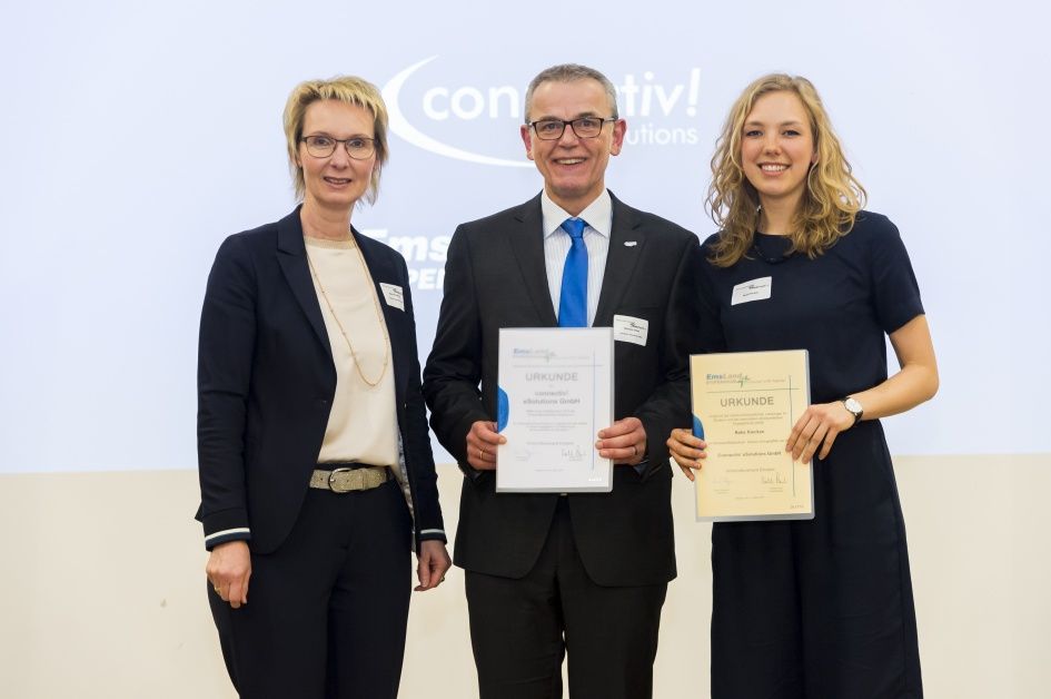 Verleihung der Urkunde durch connectiv! Impression Emslandstipendium